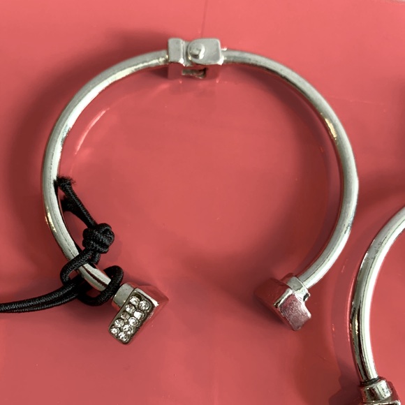 Brackets-3 bracelets and 5 charms, all for one price! - Picture 4 of 4